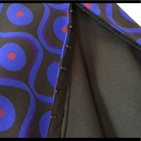 COPY - Zara pencil skirt with slit, new, size XS - Picture 3 of 7